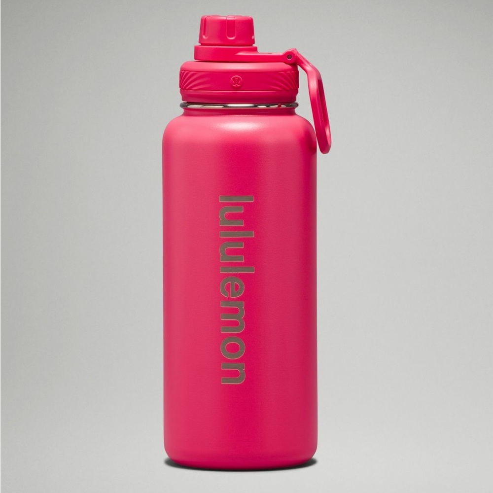 Lululemon back to life sports bottle in lipgloss 32oz